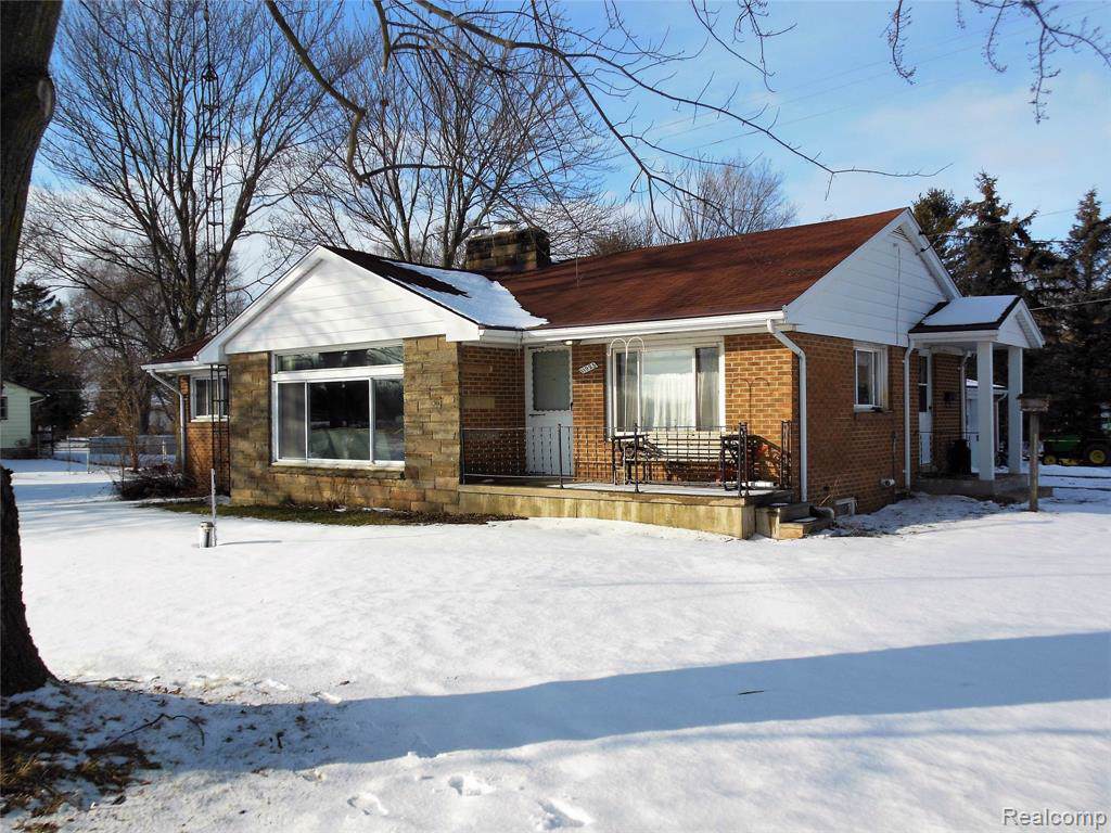 11925 Corunna - Photo 1