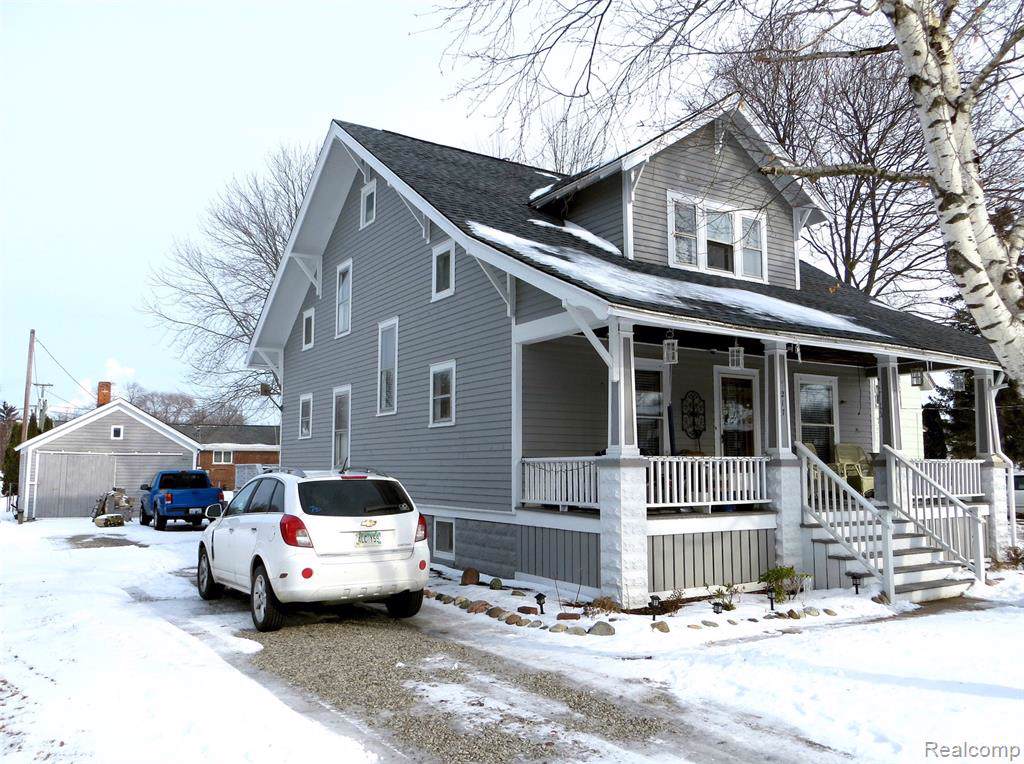 217 Sebewaing Street - Photo 1
