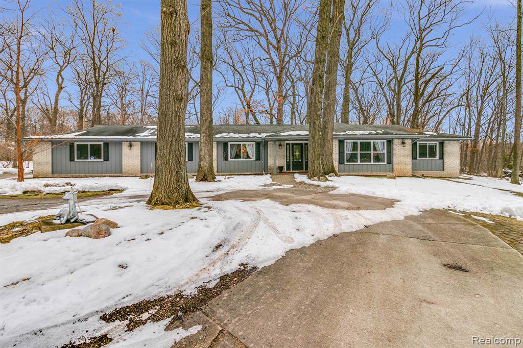 275 Berkshire Road - Photo 1