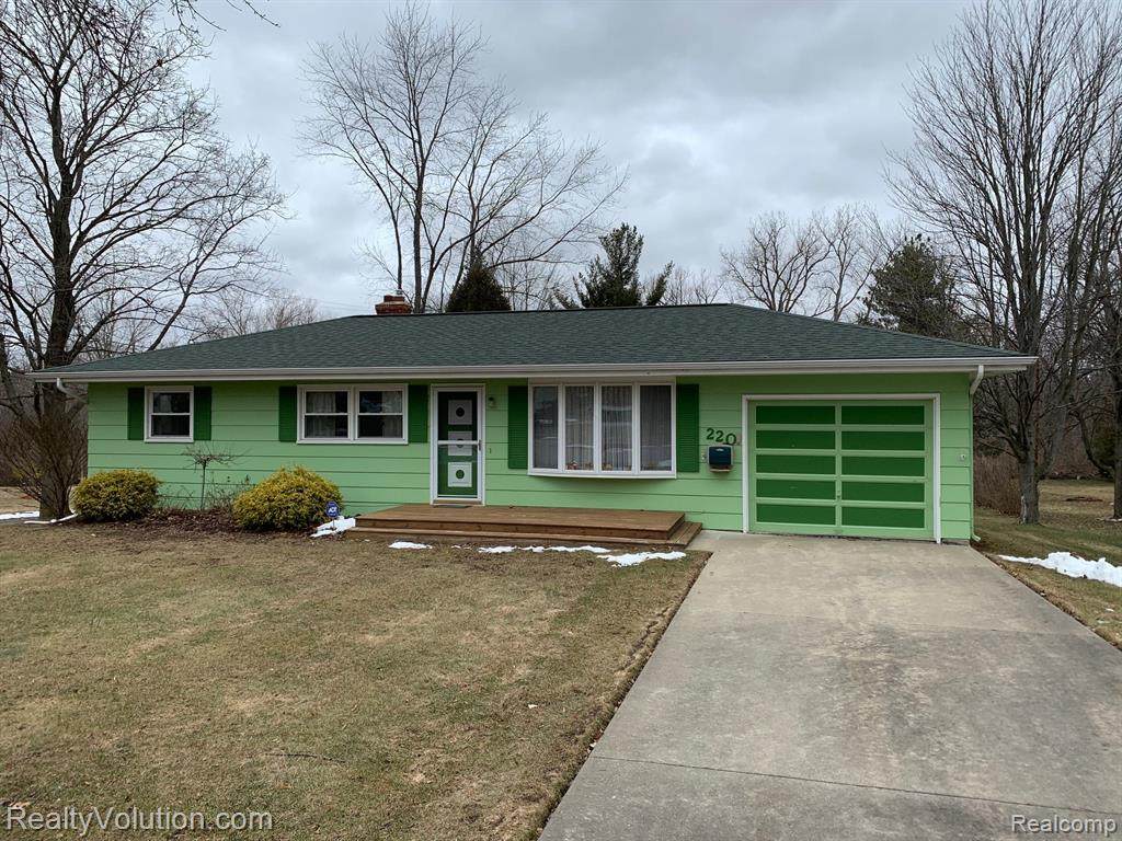 220 7TH Street - Photo 1