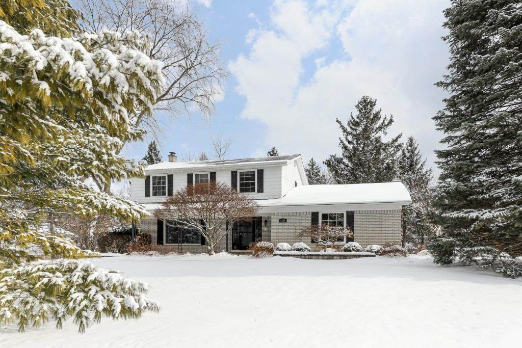 4390 Crestline Drive - Photo 1