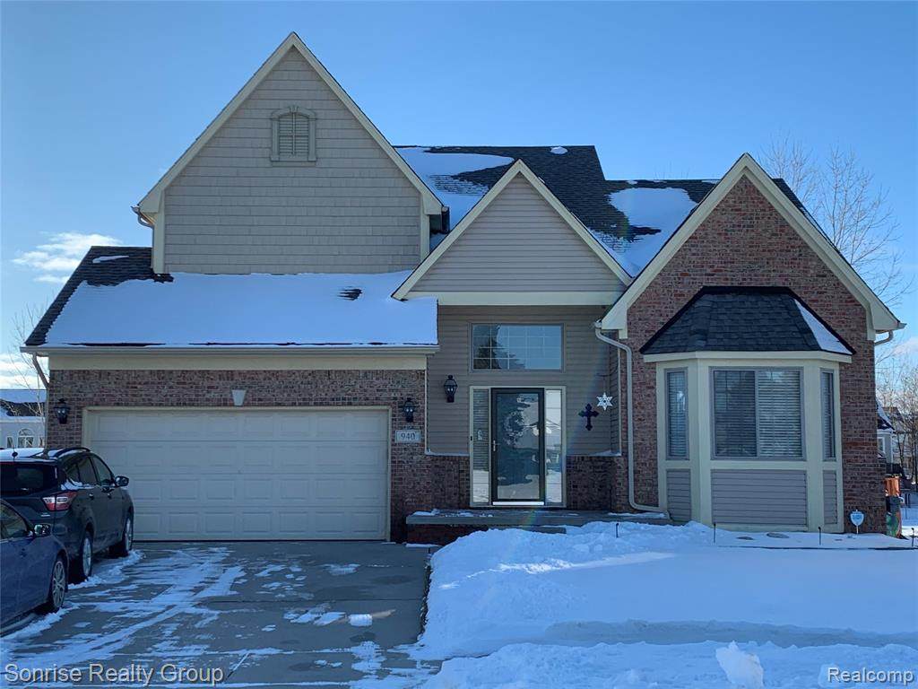 940 Cross Street - Photo 1