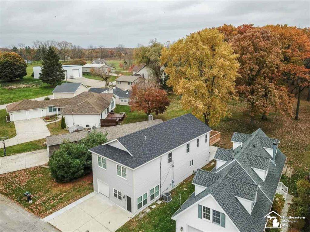 7533 Reger Dr - Photo 1