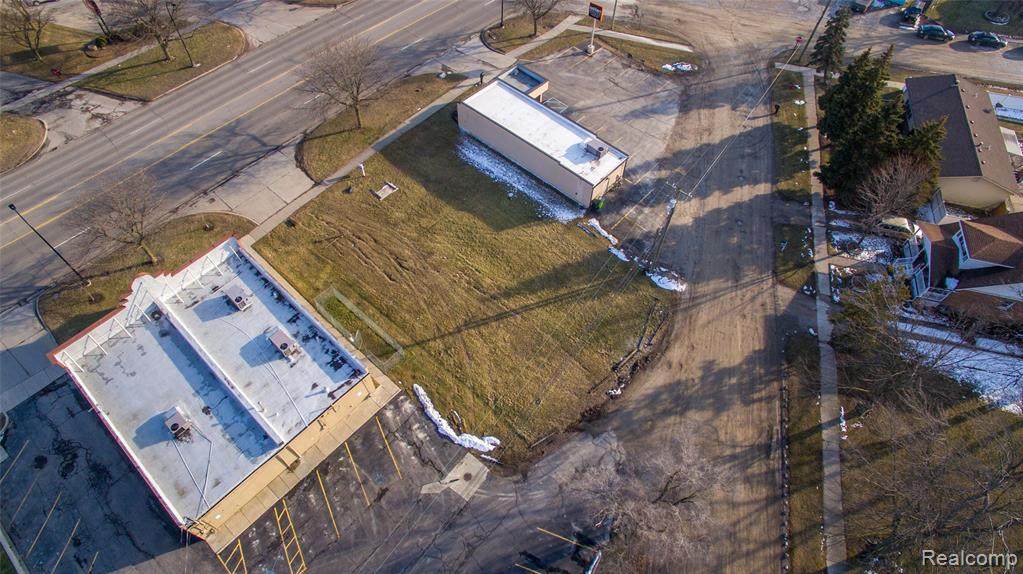 27200 Telegraph - Photo 1