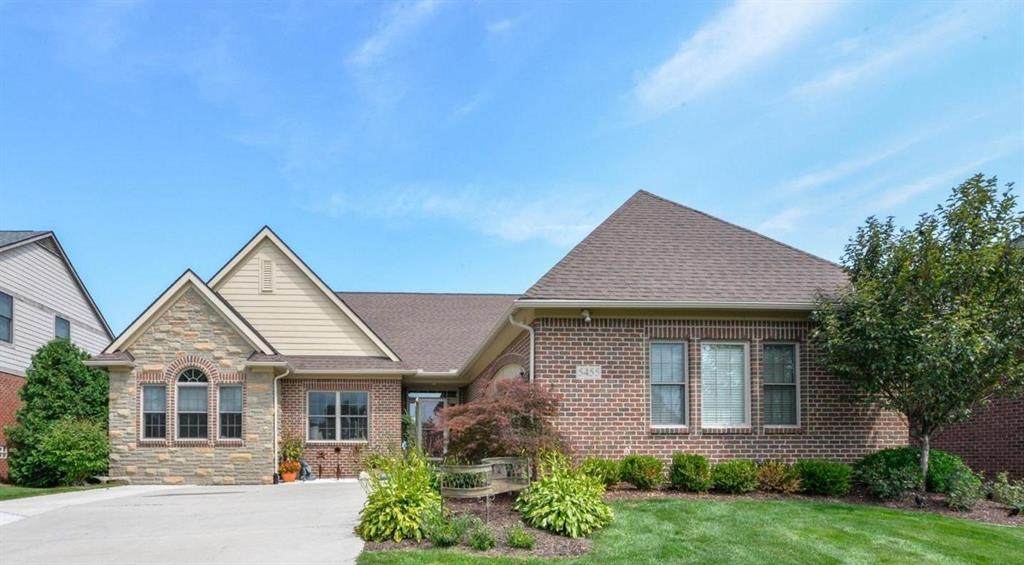 5455 Pinnacle Court - Photo 1
