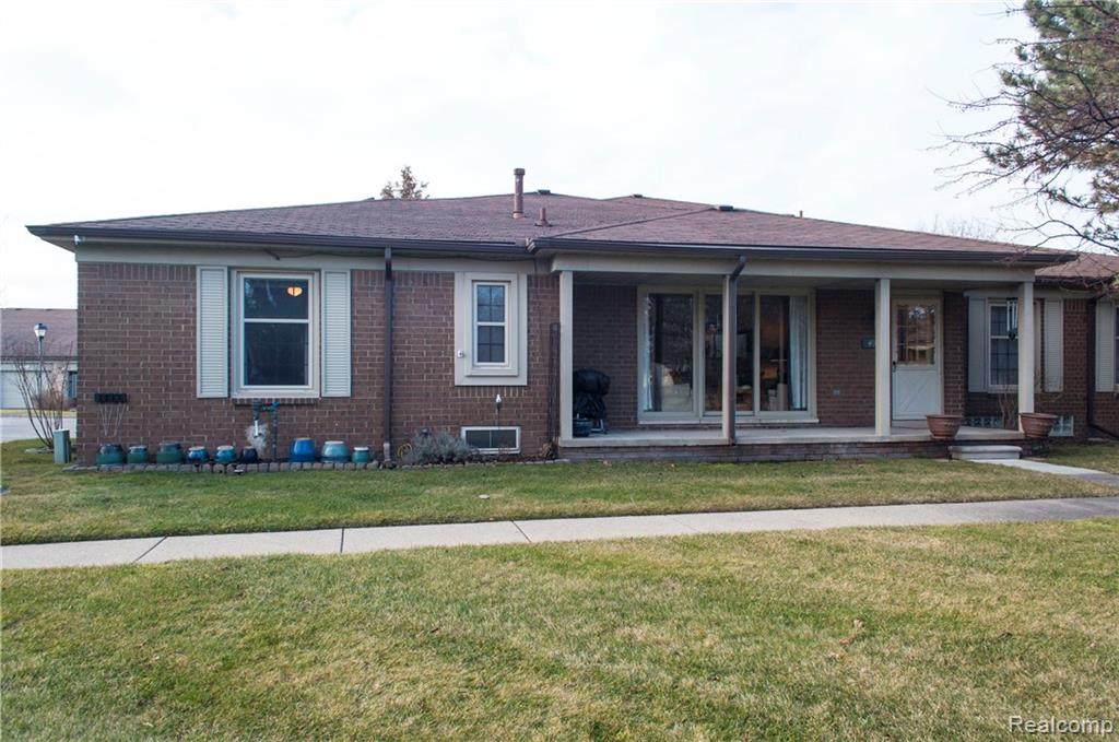 49133 Conway Court - Photo 1