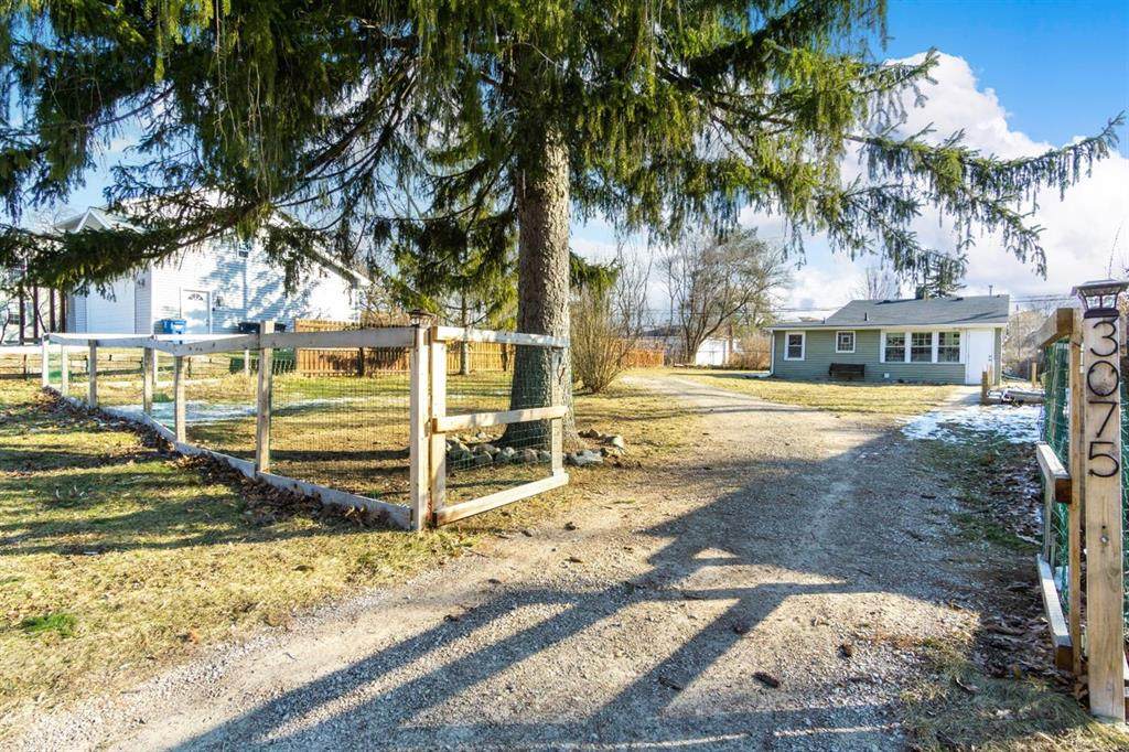 3075 Springbrook - Photo 1