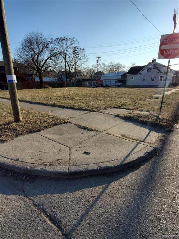 1541 Lawndale - Photo 1