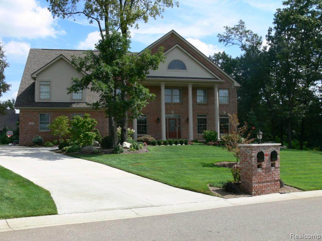 1562 Eagle Trail - Photo 1