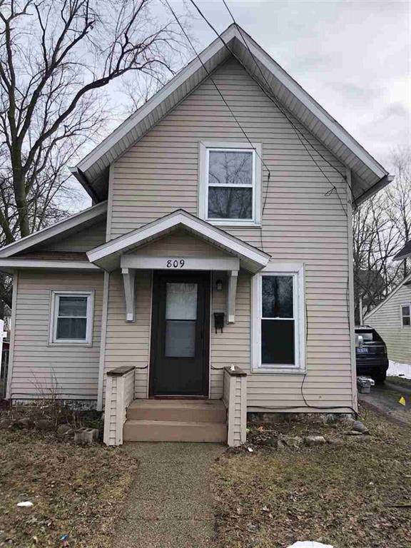 809 Jackson Ave - Photo 1