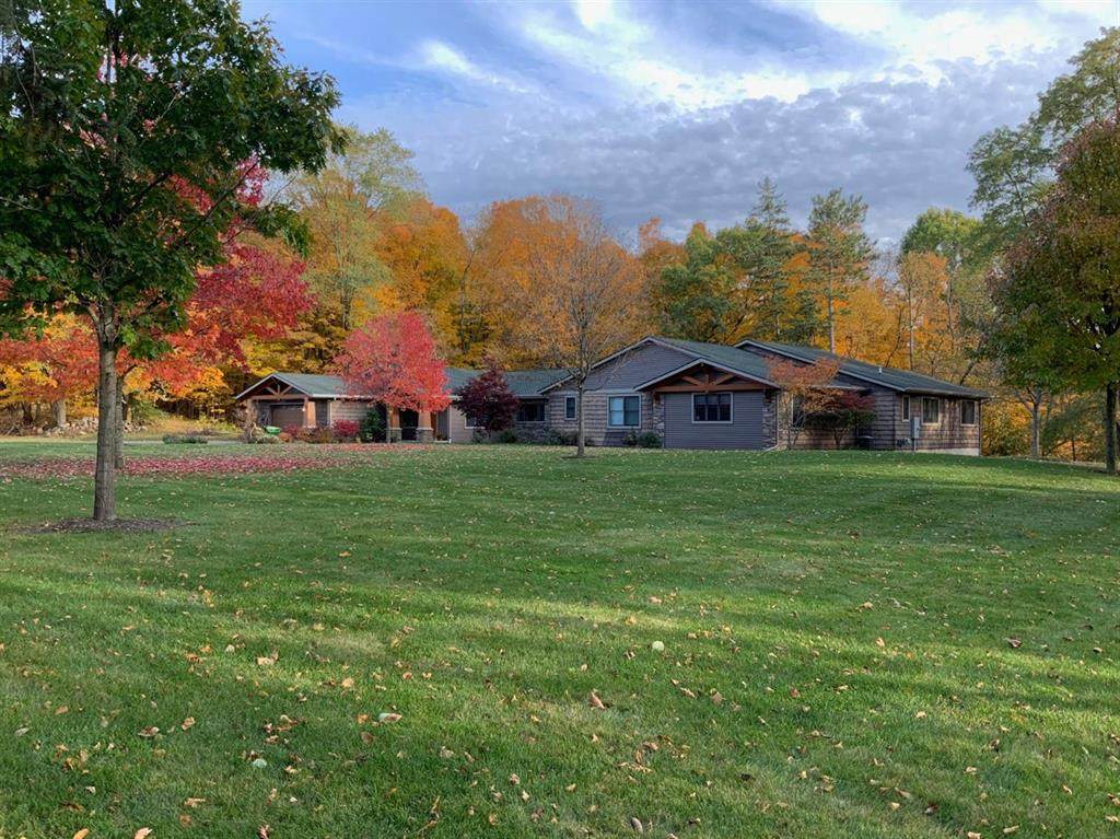 105 Hibbard Street - Photo 1