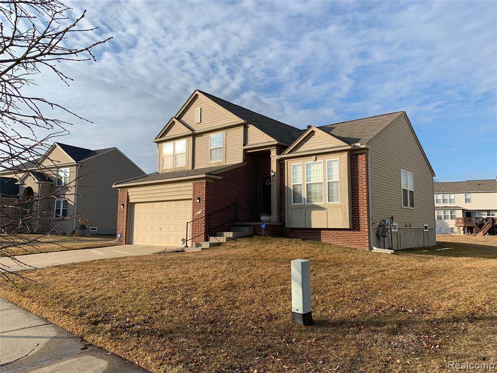 9669 Wexford Drive - Photo 1