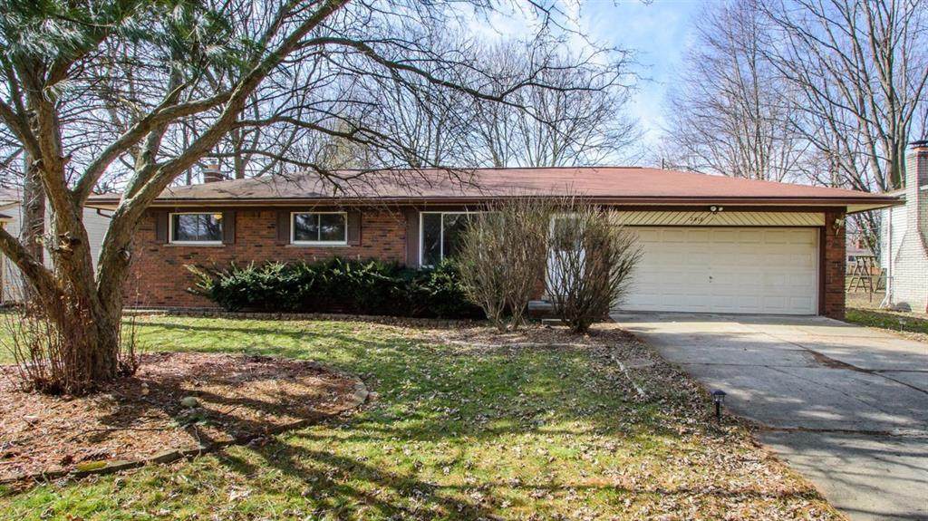 2818 Foster Avenue - Photo 1
