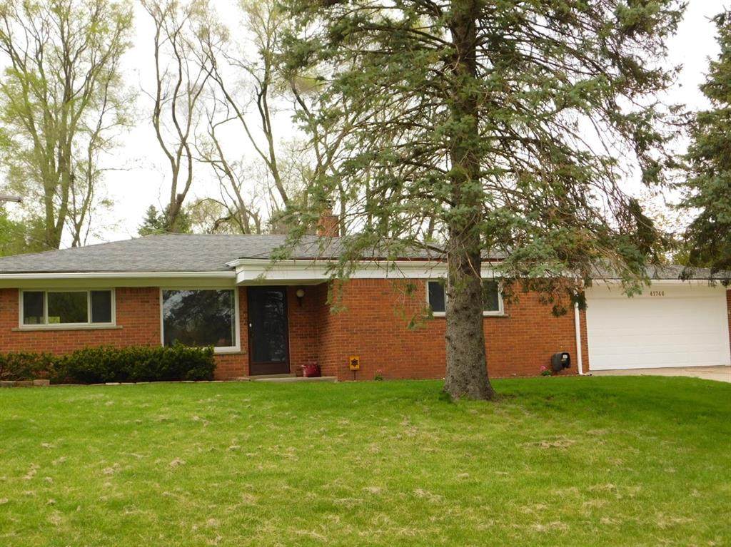 41746 Tamara Drive - Photo 1