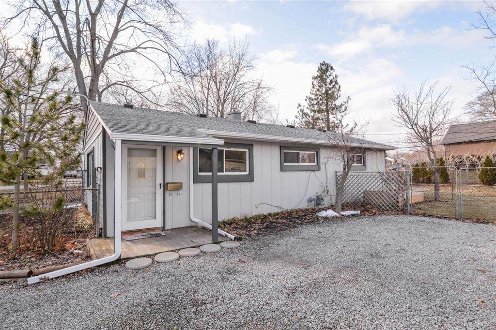 1405 Melvin Street - Photo 1