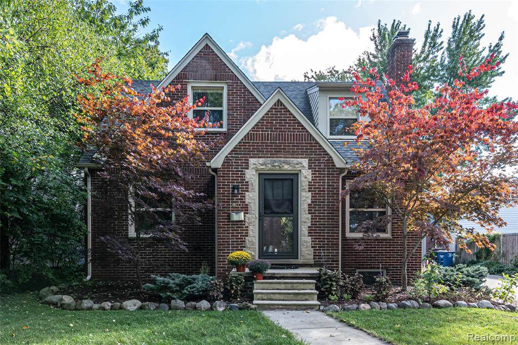 1403 Maywood Avenue - Photo 1