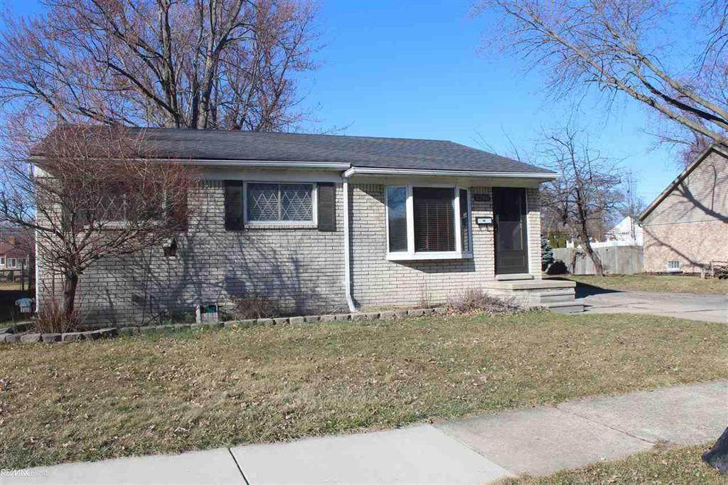 22511 Dorion - Photo 1