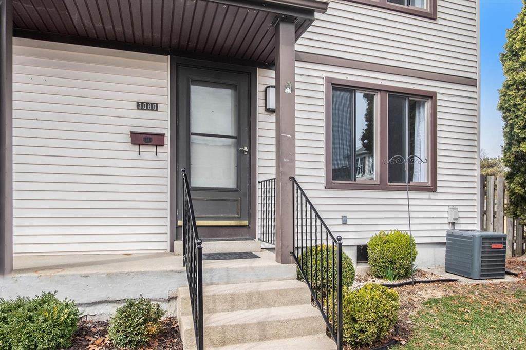 3080 Roundtree Boulevard - Photo 1