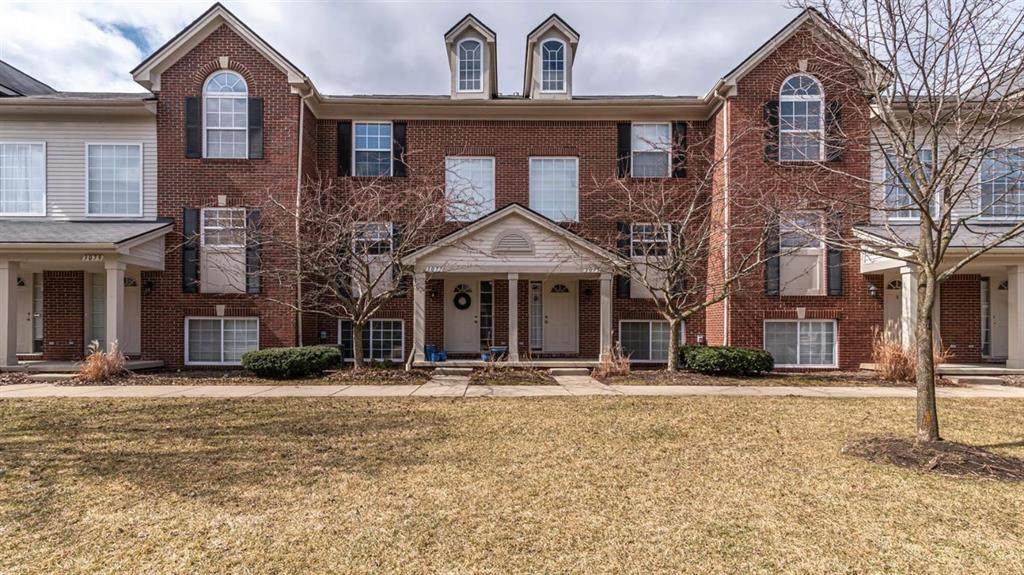 3077 Promenade Circle - Photo 1