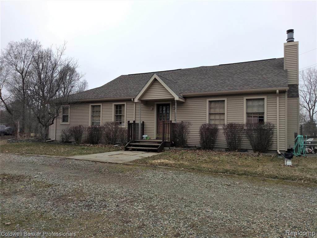 420 Oakwood Road - Photo 1
