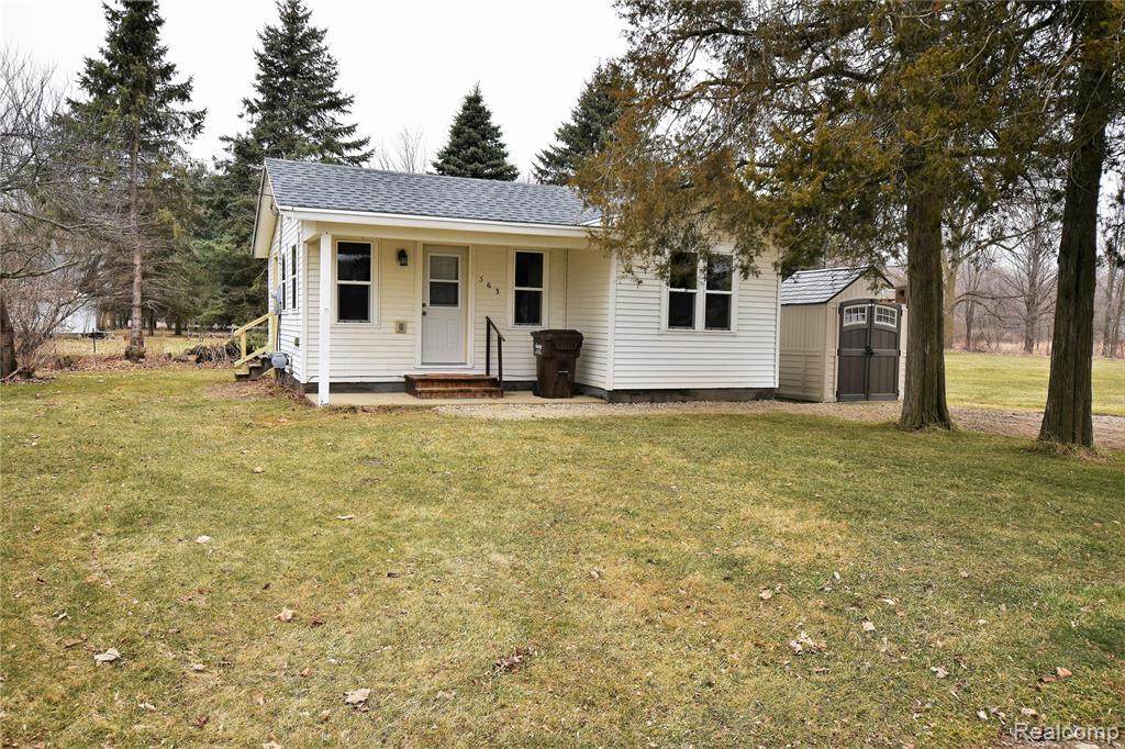 563 Ovid Street - Photo 1