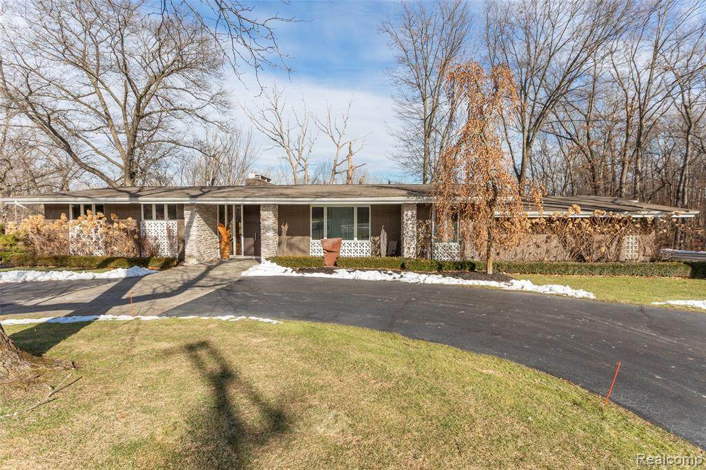 5008 Wallbrook Court - Photo 1