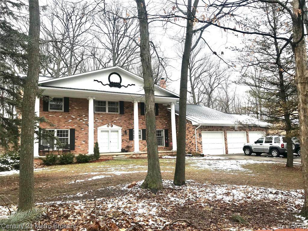 1303 Kings Carriage Road - Photo 1