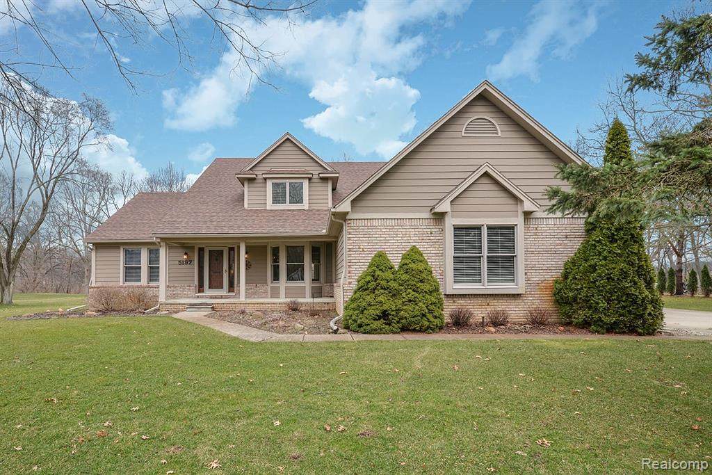 5197 Bradford Circle - Photo 1