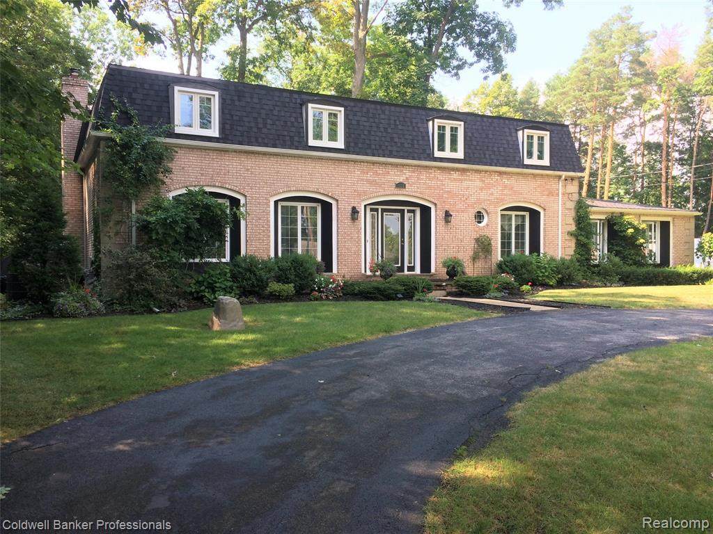 1555 Heather Drive - Photo 1 1555 Heather Drive - Photo 1