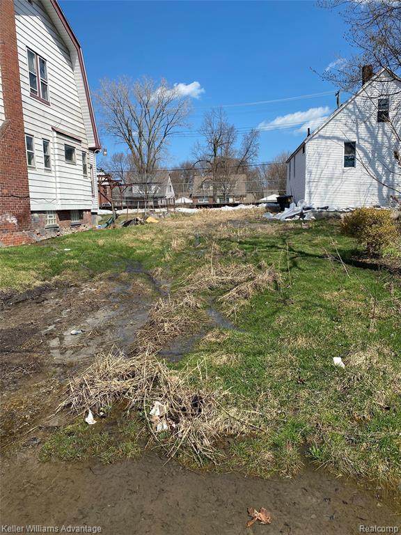 522 Ashland Street - Photo 1
