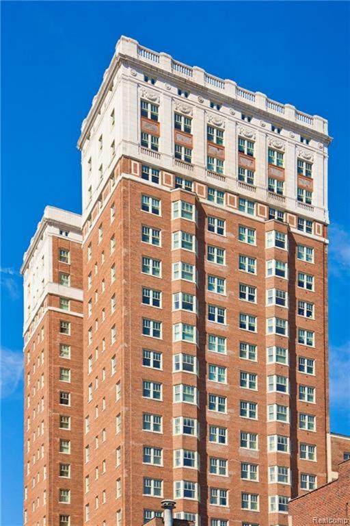 525 Lafayette Boulevard - Photo 1 525 Lafayette Boulevard - Photo 1