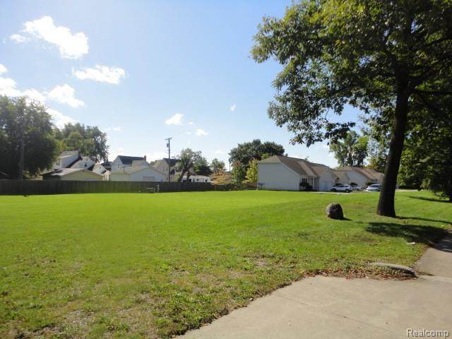 3900 Electric Avenue - Photo 1