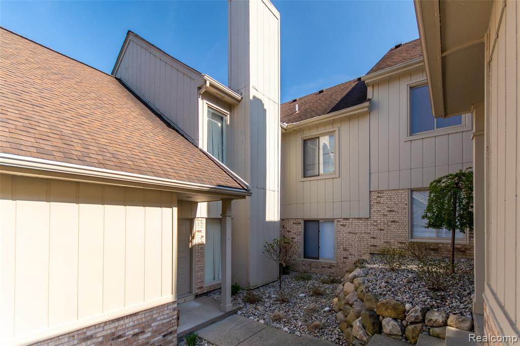 29441 Laurel Drive - Photo 1 29441 Laurel Drive - Photo 1