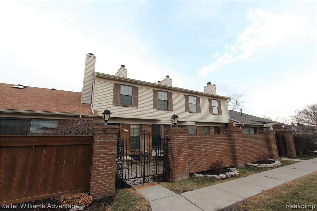 22242 Edgewater - Photo 1 22242 Edgewater - Photo 1