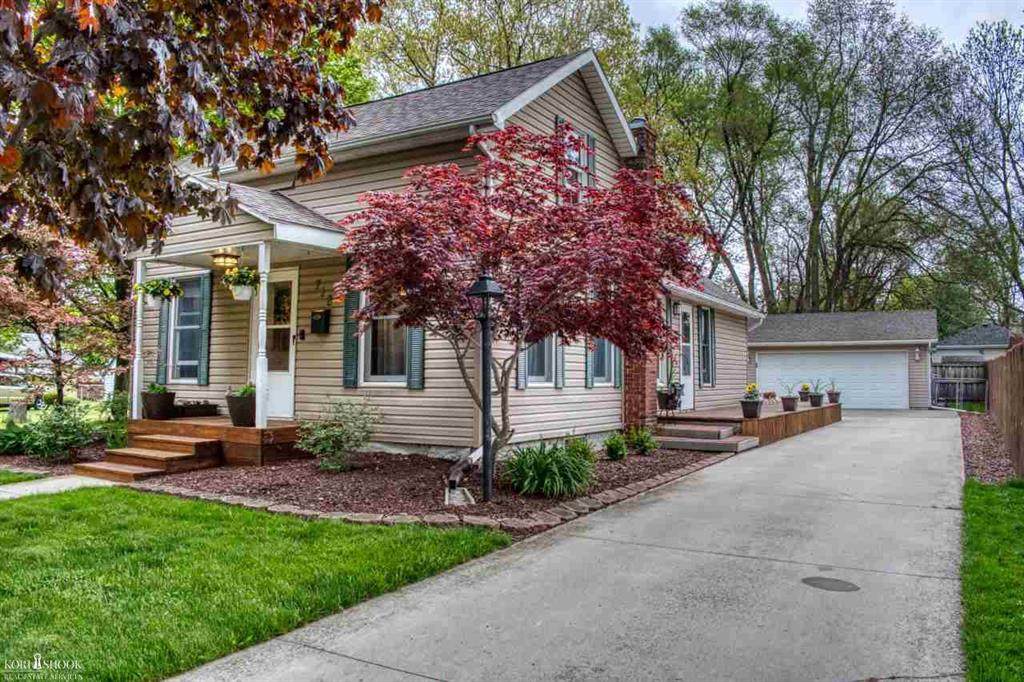 718 Elmwood - Photo 1 718 Elmwood - Photo 1