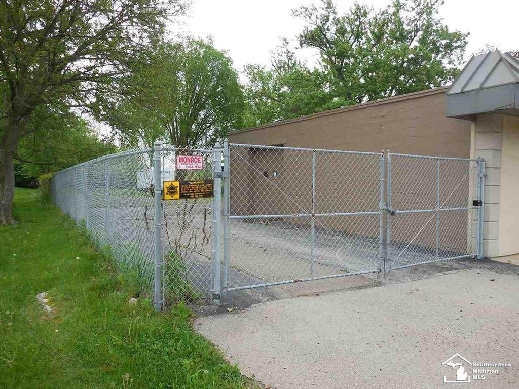 2784 Monroe - Photo 1