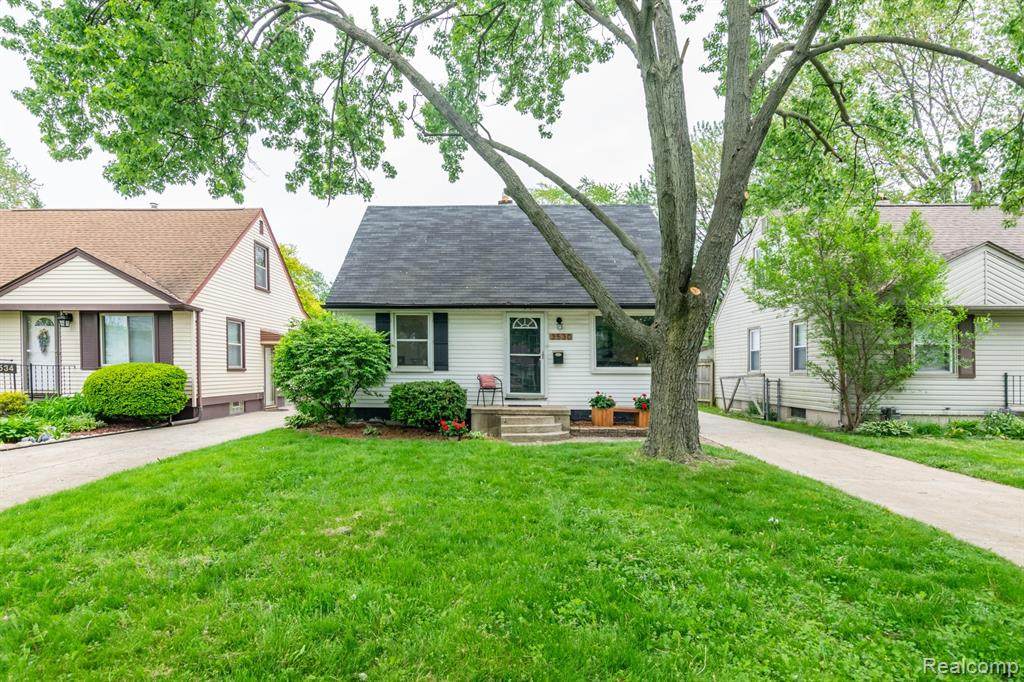 3530 Elmhurst Avenue - Photo 1