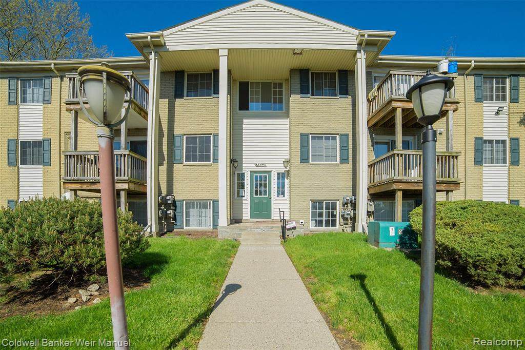45240 Keding St Apt 303 - Photo 1