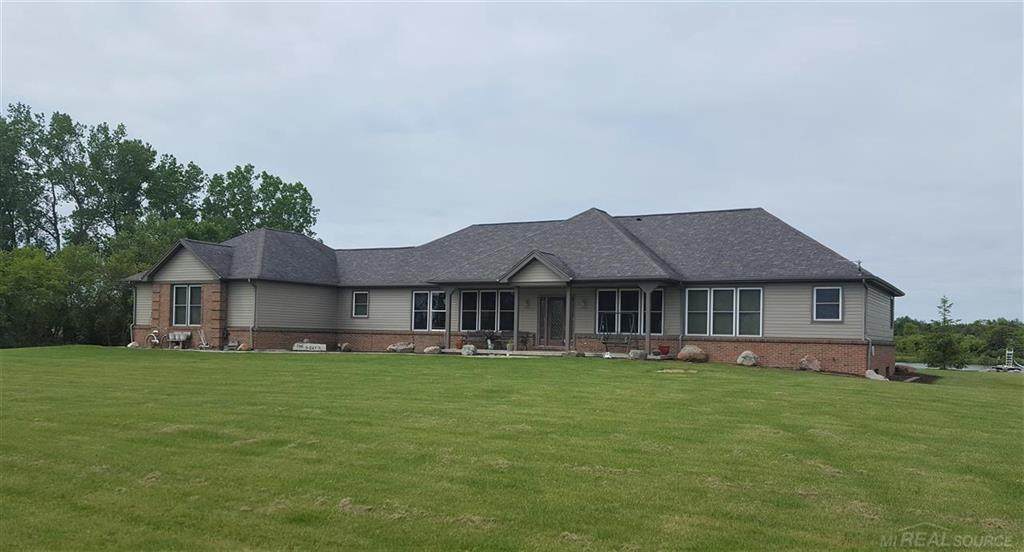 1059 Ridge - Photo 1