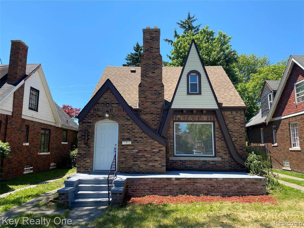 5935 Devonshire Road - Photo 1