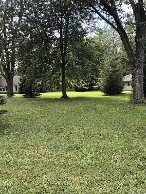 3031 Strawberry Lane - Photo 1