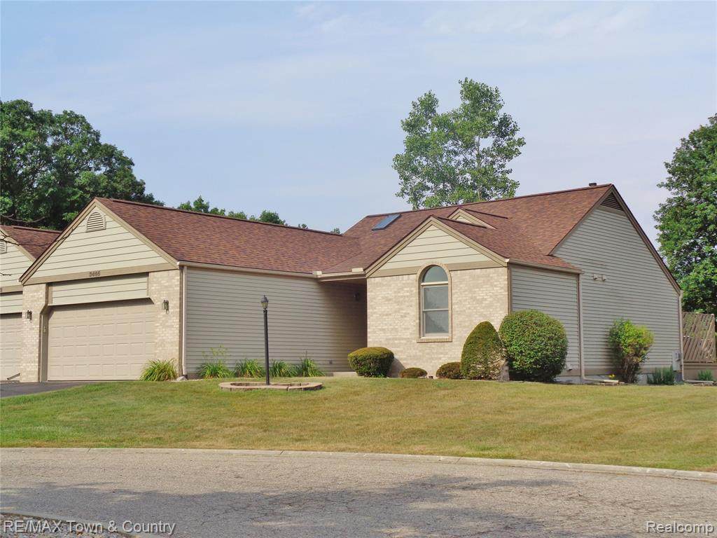 3465 Pinewood Court - Photo 1