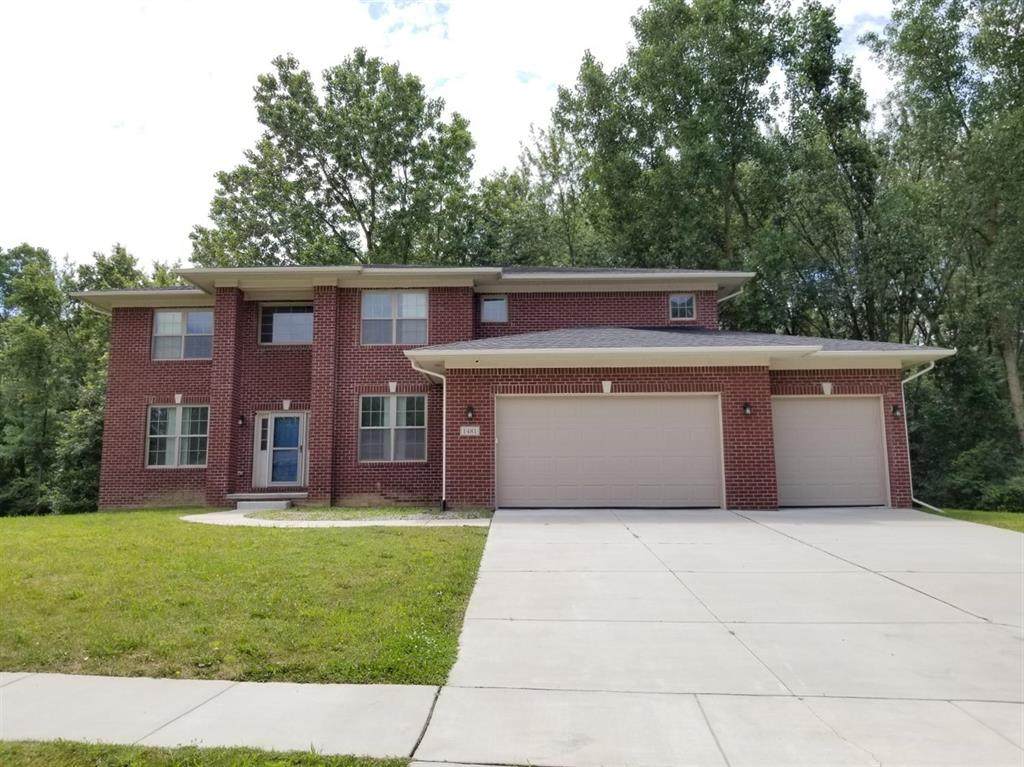 1481 St James Blvd - Photo 1