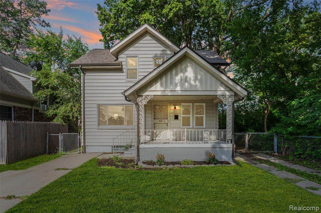 21051 Woodside Avenue - Photo 1