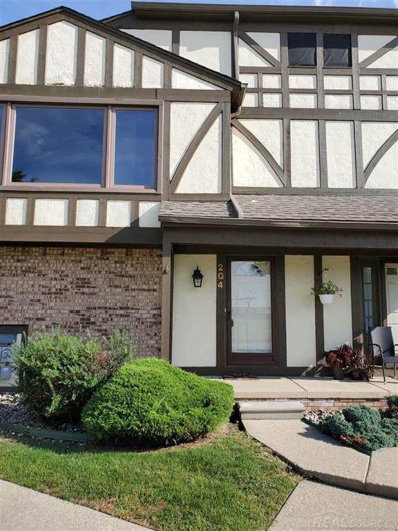 204 Lac Sainte Claire Dr - Photo 1