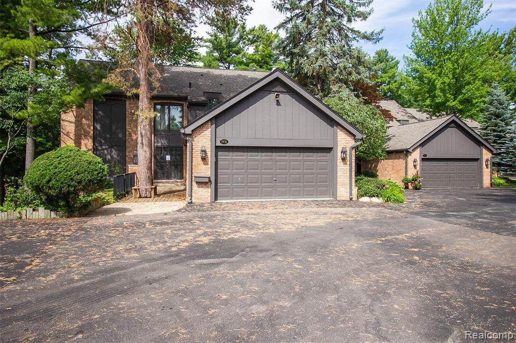 1931 Pine Ridge Lane - Photo 1