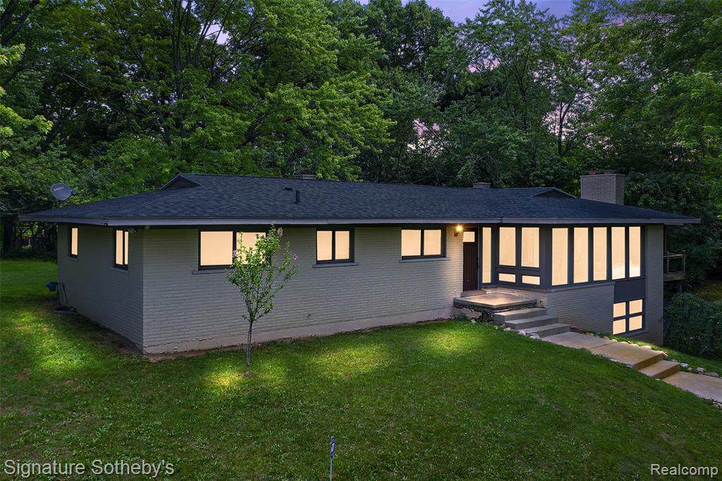 4455 Charing Cross Road - Photo 1