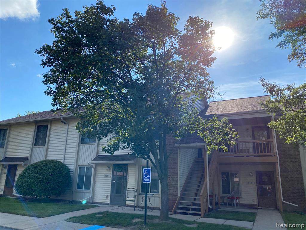 17920 Phyllis Street - Photo 1