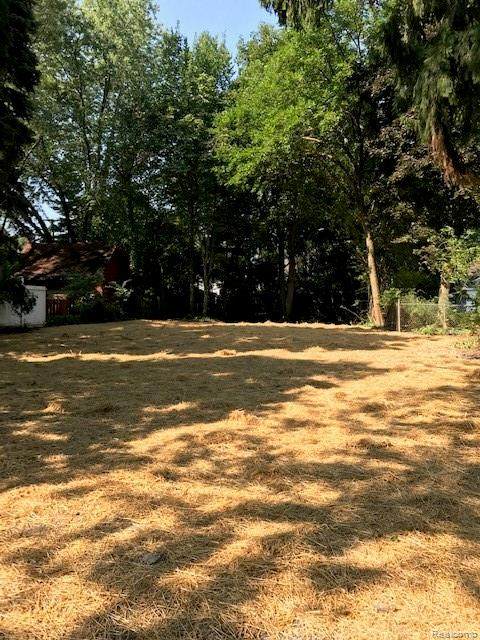 777 Fisher Road - Photo 1