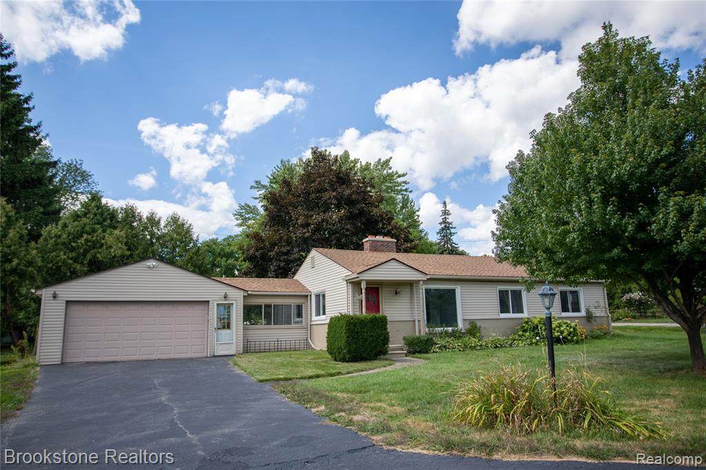 2330 Rochester Road - Photo 1